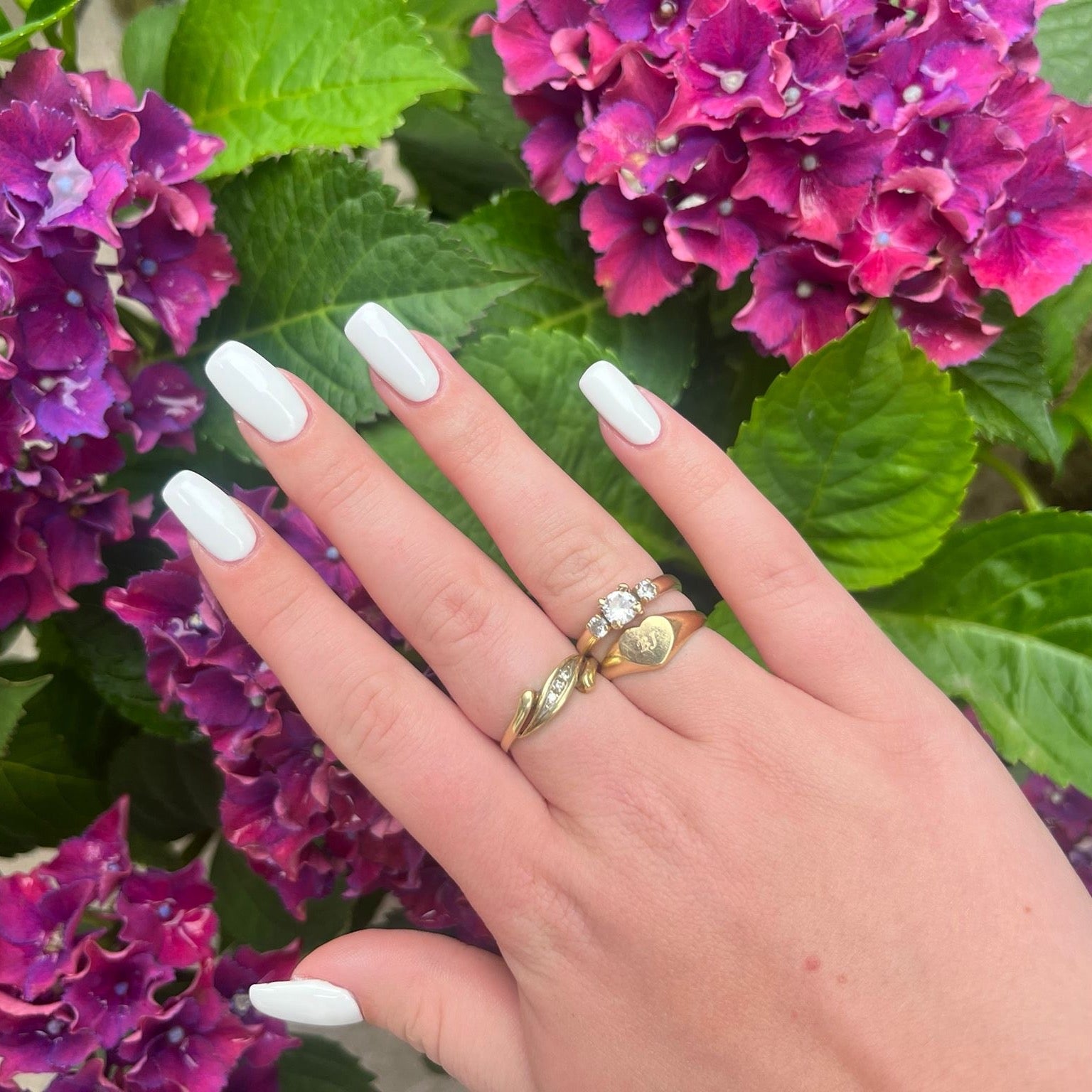 Schneeweißer Gel-Nagellack